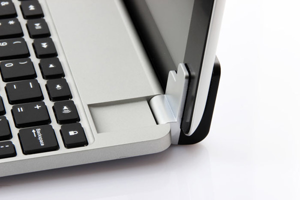 SharksuckerWirelessKeyboardCaseForiPad8