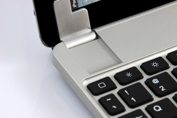 SharksuckerWirelessKeyboardCaseForiPad9